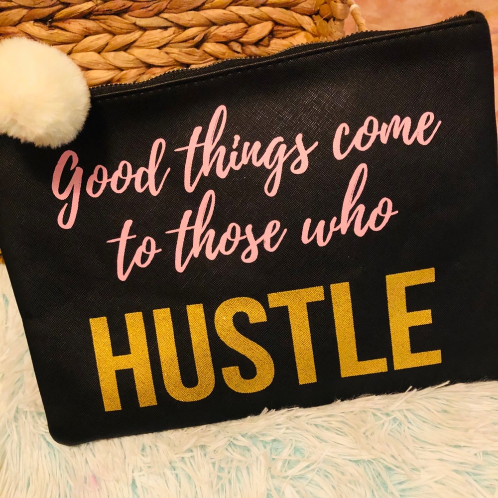Hustle Pouch